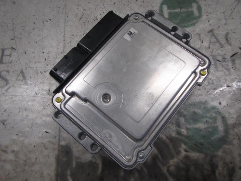 Recambio de centralita motor uce para kia cee´d emotion referencia OEM IAM 391142A510 391142A510 0281016492