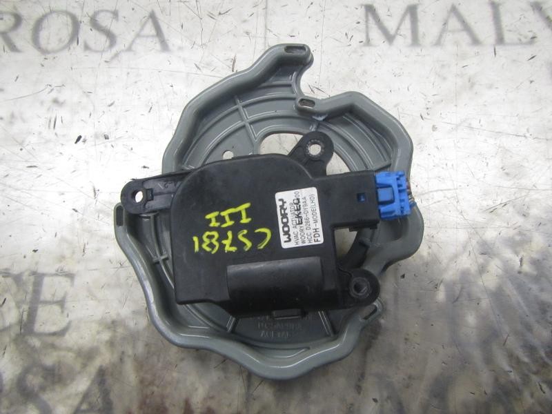 Recambio de motor electrico para kia cee´d emotion referencia OEM IAM 971542R000 D266DY9AA D266DY9AA