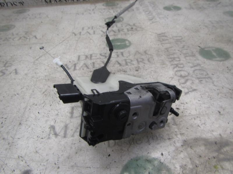 Recambio de cerradura puerta delantera derecha para peugeot 208 1.2 12v vti referencia OEM IAM 9688079280  