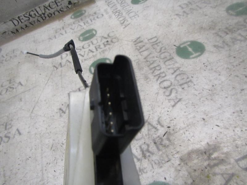 Recambio de cerradura puerta delantera derecha para peugeot 208 1.2 12v vti referencia OEM IAM 9688079280  