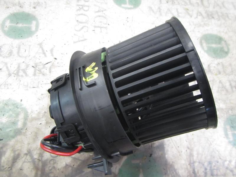 Recambio de motor calefaccion para peugeot 208 1.2 12v vti referencia OEM IAM 1608182080 T1013140A T1013140A