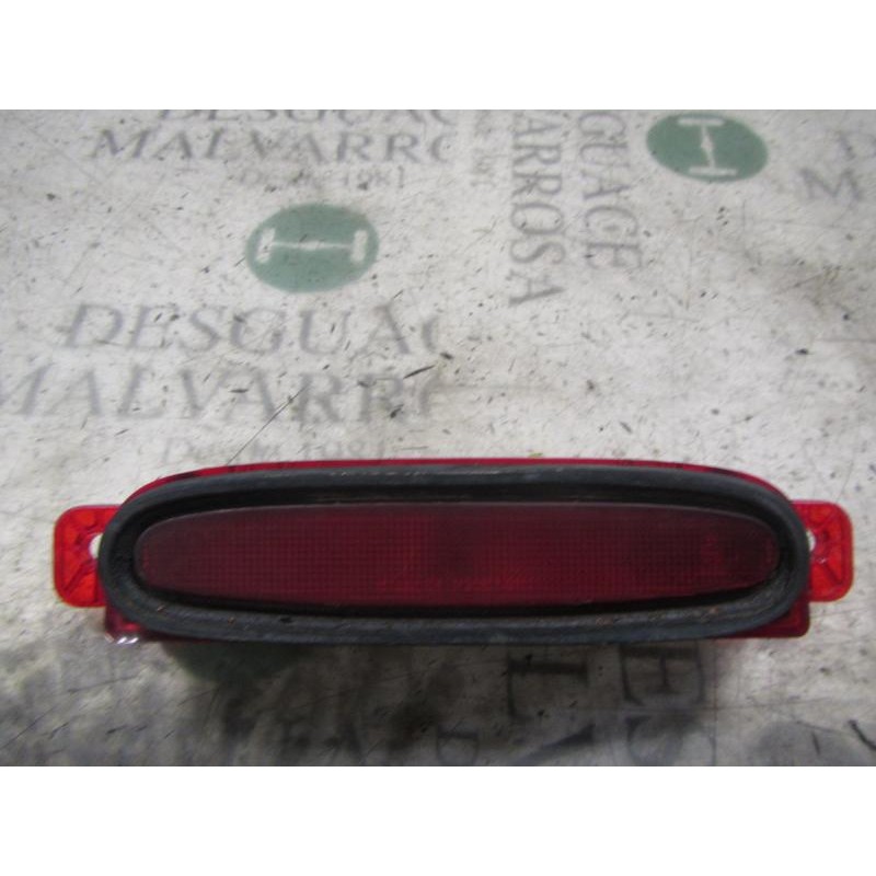 Recambio de piloto trasero central para mazda 3 berlina (bk) 1.6 crdt active referencia OEM IAM   