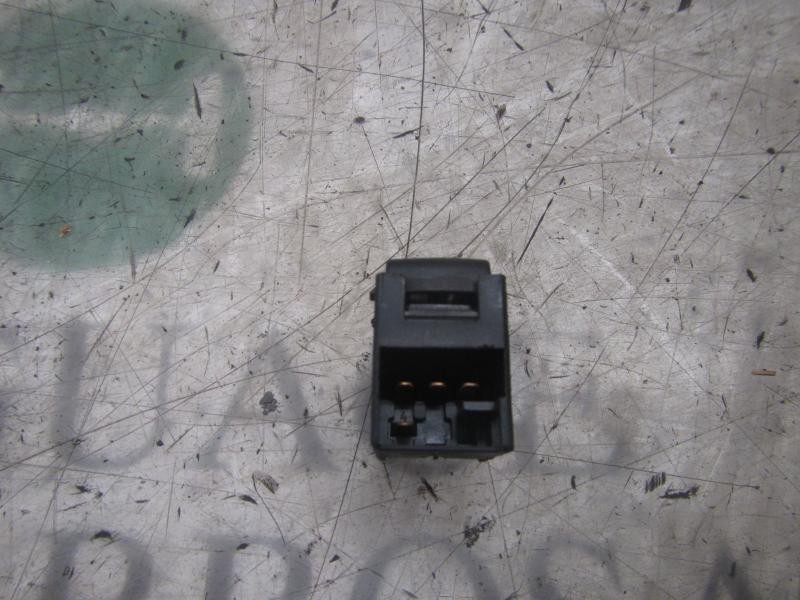 Recambio de mando elevalunas delantero derecho para volkswagen golf iv berlina (1j1) básico referencia OEM IAM   