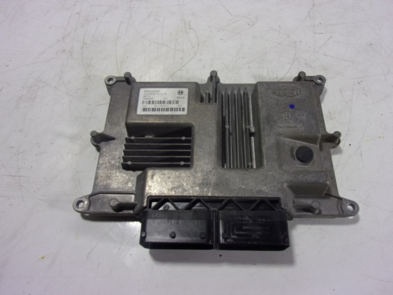 Recambio de centralita motor uce para alfa romeo stelvio (630) executive 4wd referencia OEM IAM 50559852 50559852 