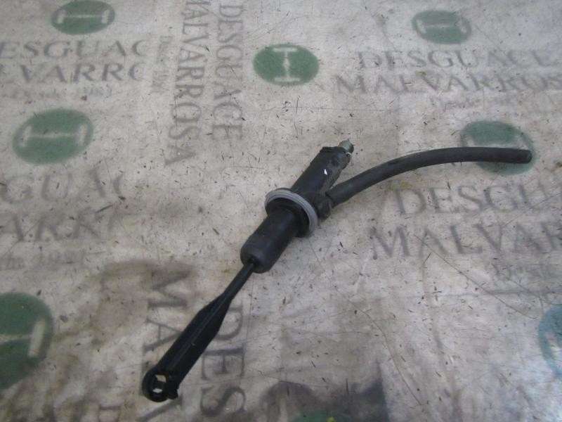 Recambio de bomba embrague para dacia logan 1.5 dci diesel cat referencia OEM IAM 6001548446  