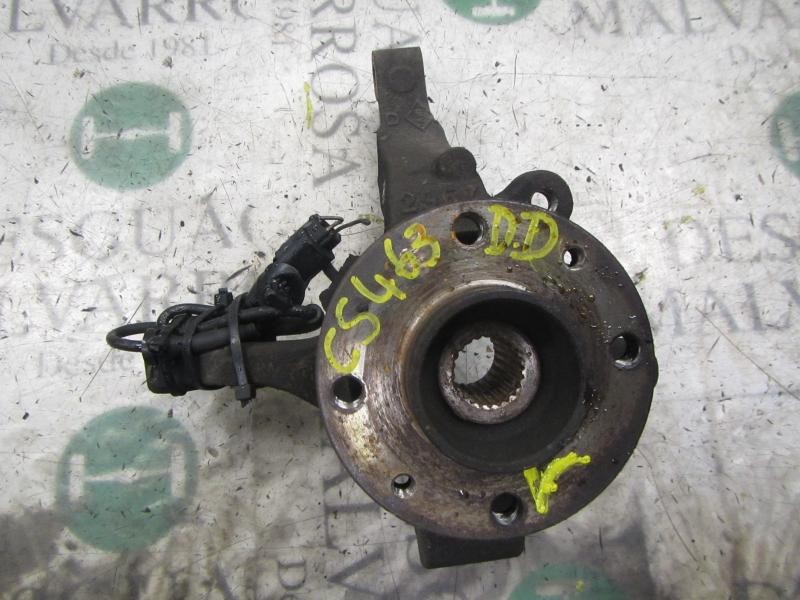 Recambio de mangueta delantera derecha para dacia logan 1.5 dci diesel cat referencia OEM IAM 6001548867  