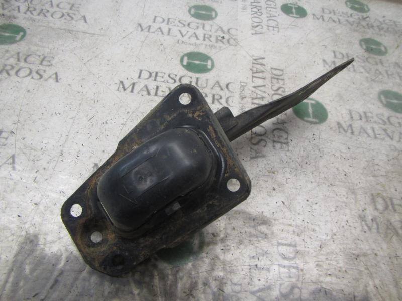 Recambio de brazo suspension inferior trasero izquierdo para volkswagen touran (1t2) traveller referencia OEM IAM   