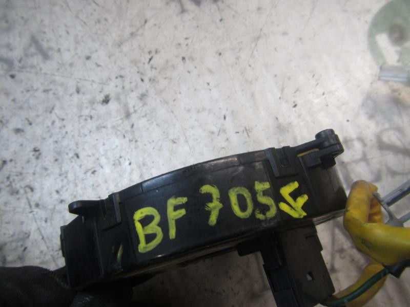 Recambio de anillo airbag para kia carens 2.0 crdi ex monovolumen referencia OEM IAM 0K2FA66126A KH2N410242 KH2N410242