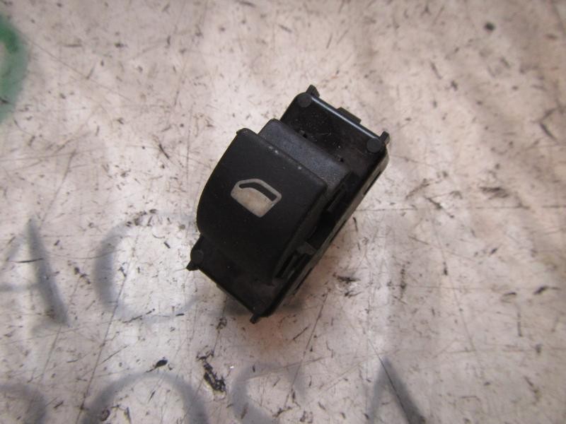 Recambio de mando elevalunas trasero izquierdo para citroën c4 berlina cool referencia OEM IAM   