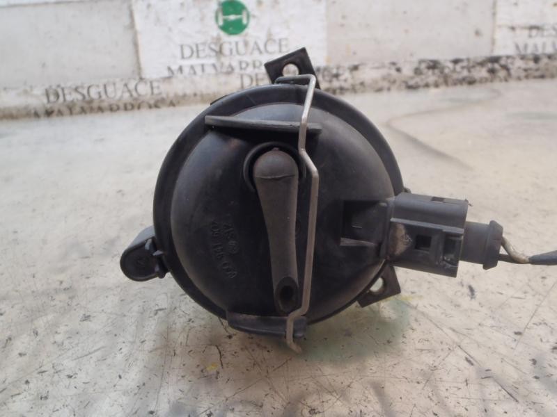 Recambio de faro antiniebla izquierdo para volkswagen polo (9n1) highline referencia OEM IAM   