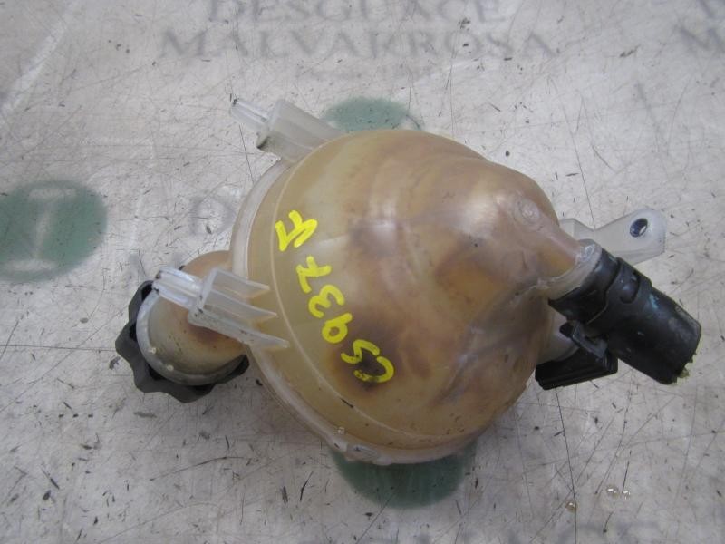 Recambio de deposito expansion para peugeot 308 sport referencia OEM IAM 1323AJ  