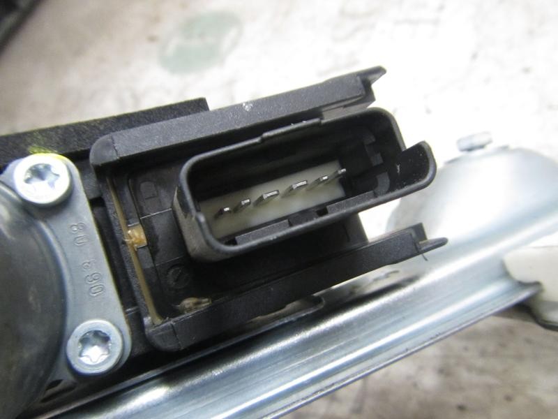 Recambio de elevalunas trasero izquierdo para peugeot 308 sport referencia OEM IAM 9223C9  