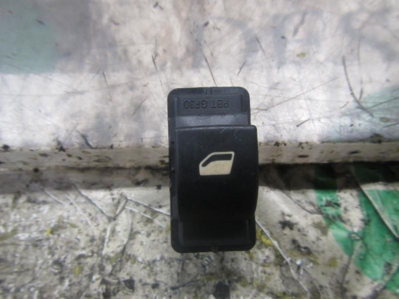 Recambio de mando elevalunas trasero izquierdo para peugeot 308 sport referencia OEM IAM 649031  