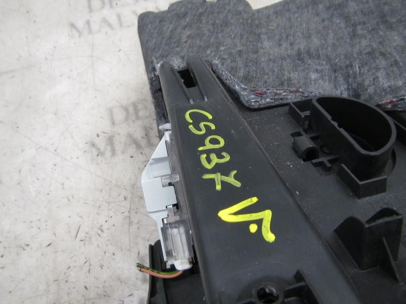 Recambio de guantera para peugeot 308 sport referencia OEM IAM 8226LE  8226KX