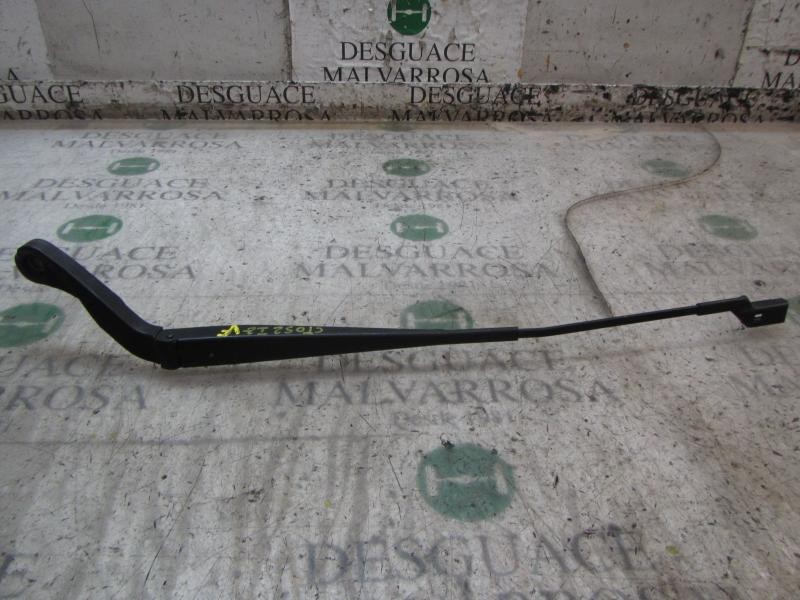 Recambio de brazo limpia delantero izquierdo para peugeot boxer caja cerrada (bat. 3450) (333) hdi (333) referencia OEM IAM   