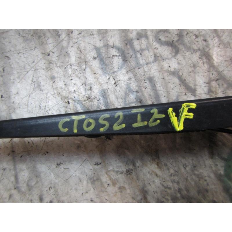 Recambio de brazo limpia delantero izquierdo para peugeot boxer caja cerrada (bat. 3450) (333) hdi (333) referencia OEM IAM   