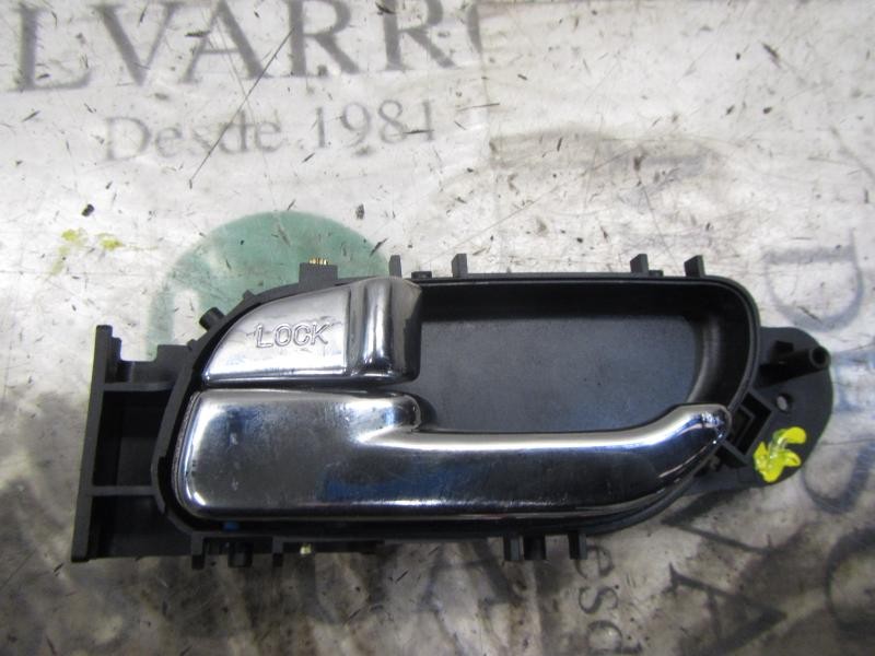 Recambio de maneta interior delantera izquierda para ssangyong rodius xdi referencia OEM IAM   