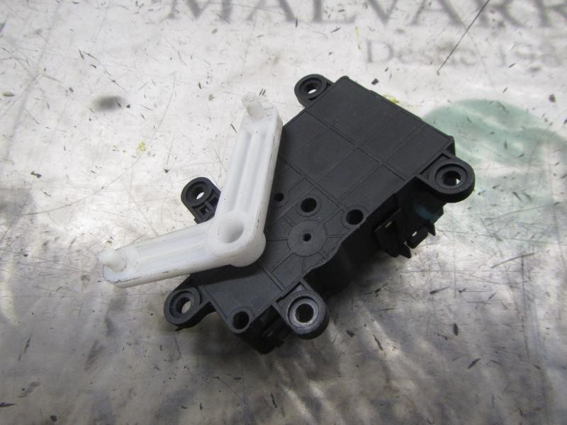 Recambio de motor apertura trampillas climatizador para ssangyong rodius xdi referencia OEM IAM   