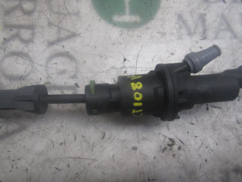 Recambio de bomba embrague para citroën c3 picasso 1.6 hdi fap referencia OEM IAM   