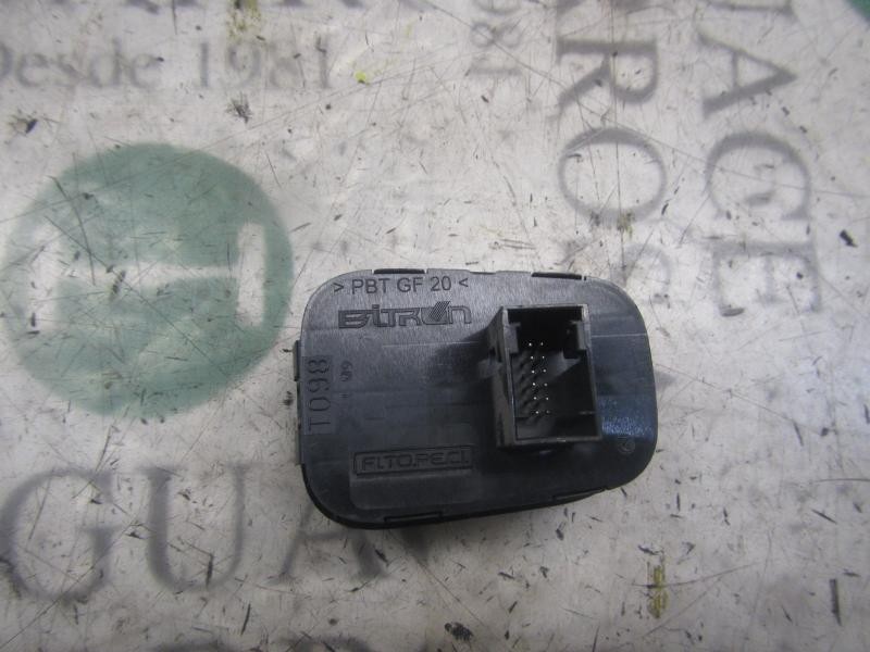 Recambio de warning para fiat fiorino básico referencia OEM IAM   