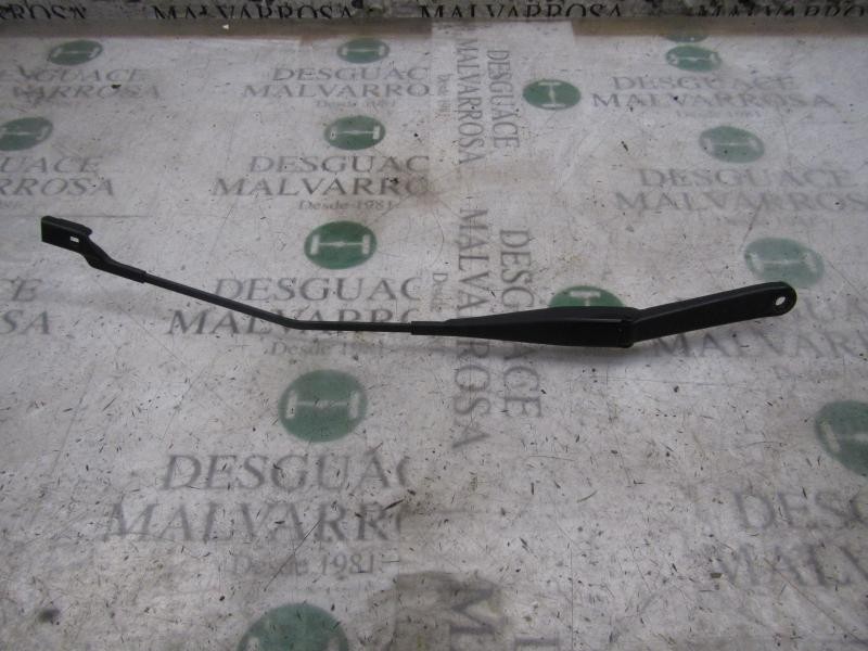 Recambio de brazo limpia delantero derecho para ford fiesta (cb1) trend referencia OEM IAM 1826839  