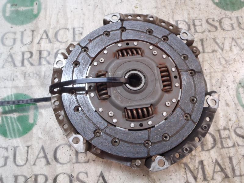 Recambio de kit embrague para ford fiesta (cb1) trend referencia OEM IAM 1732733  