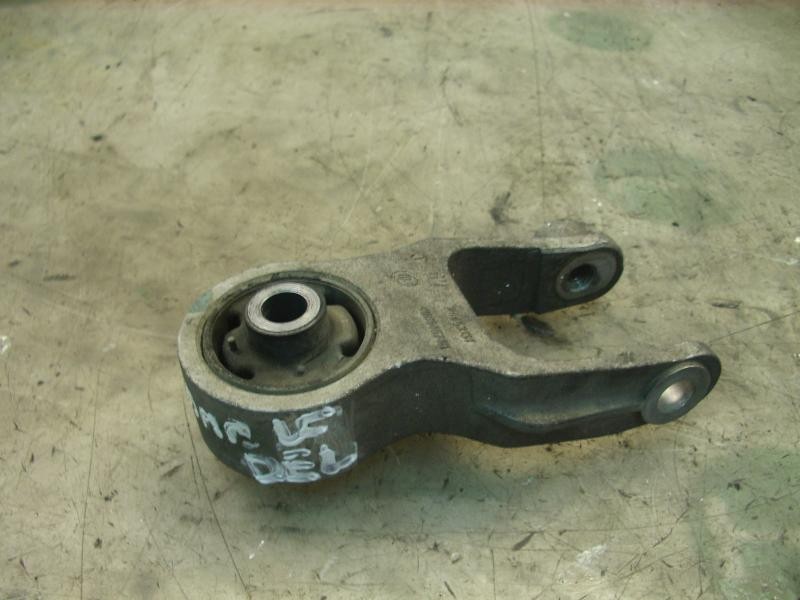 Recambio de soporte cambio para opel corsa c cosmo referencia OEM IAM   