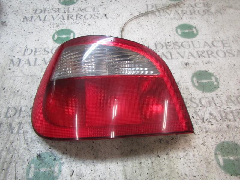 Recambio de piloto trasero izquierdo para renault megane i classic (la0) 1.9 d europa referencia OEM IAM   