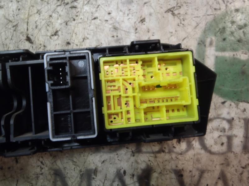 Recambio de mando retrovisor para nissan note (e11e) acenta referencia OEM IAM 25570CT00B  