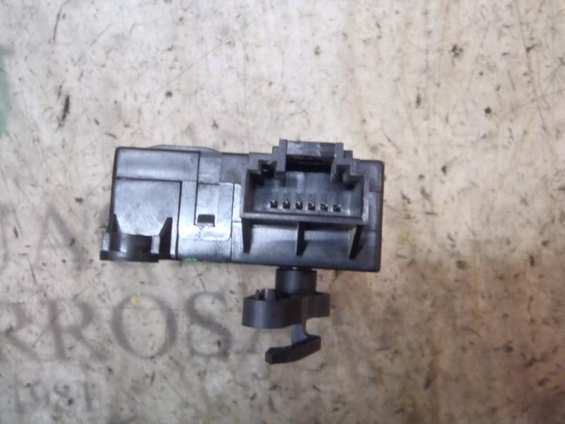 Recambio de motor electrico para nissan note (e11e) acenta referencia OEM IAM 27730AX010 0506101A 0506101A