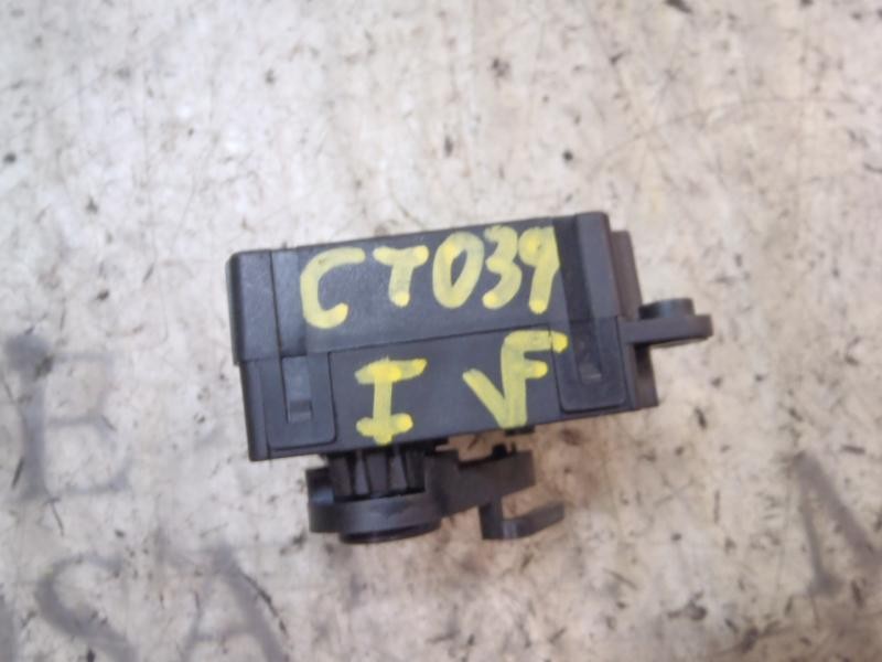 Recambio de motor apertura trampillas climatizador para nissan note (e11e) acenta referencia OEM IAM  2010101A 2010101A