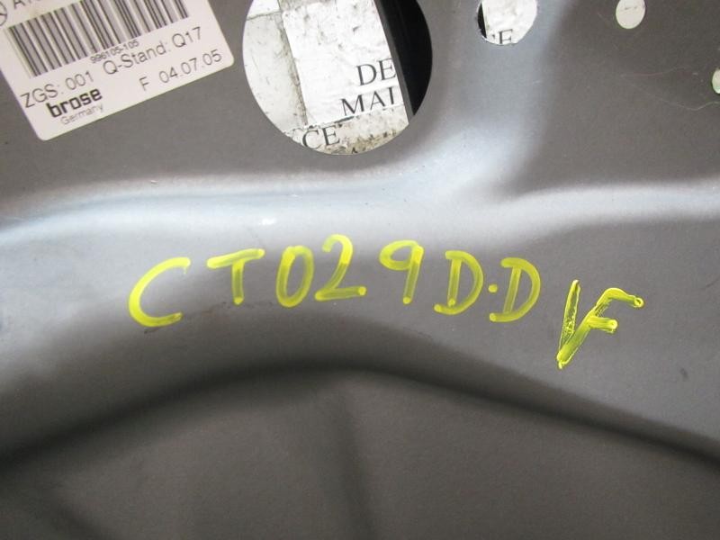 Recambio de elevalunas delantero derecho para mercedes-benz clase b (w245) 200 cdi (245.208) referencia OEM IAM A1697200879  