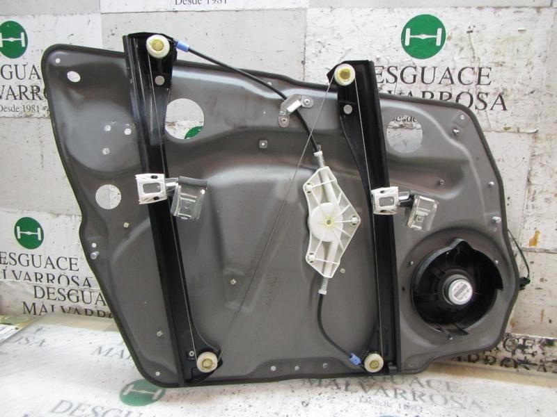 Recambio de elevalunas delantero derecho para mercedes-benz clase b (w245) 200 cdi (245.208) referencia OEM IAM A1697200879  