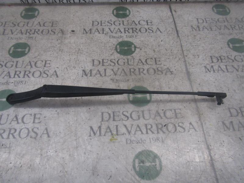 Recambio de brazo limpia delantero izquierdo para volkswagen caddy ka/kb (2k) kombi referencia OEM IAM 2K1955409  