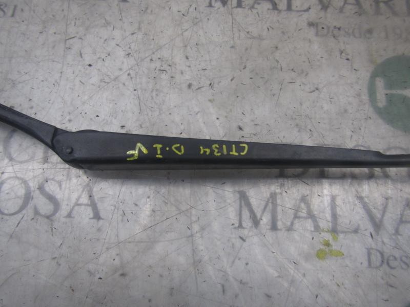 Recambio de brazo limpia delantero izquierdo para volkswagen caddy ka/kb (2k) kombi referencia OEM IAM 2K1955409  