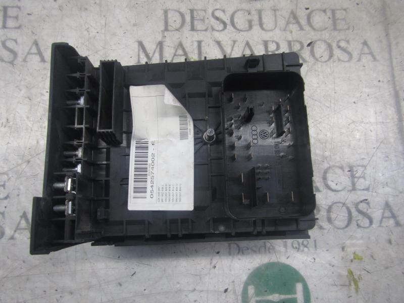 Recambio de caja reles / fusibles para volkswagen caddy ka/kb (2k) kombi referencia OEM IAM 1K0937125A 460001132985 460001132985