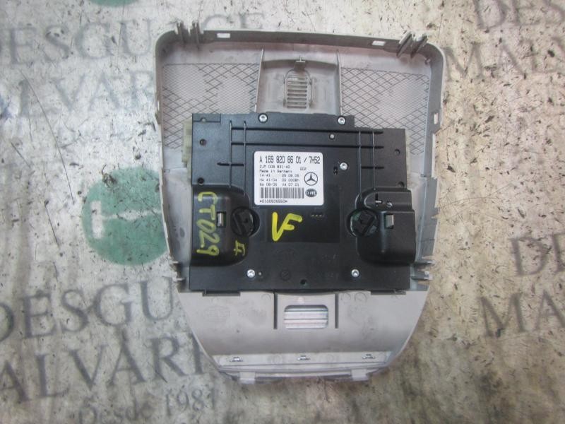 Recambio de piloto interior para mercedes-benz clase b (w245) 200 cdi (245.208) referencia OEM IAM A16982039017H52  