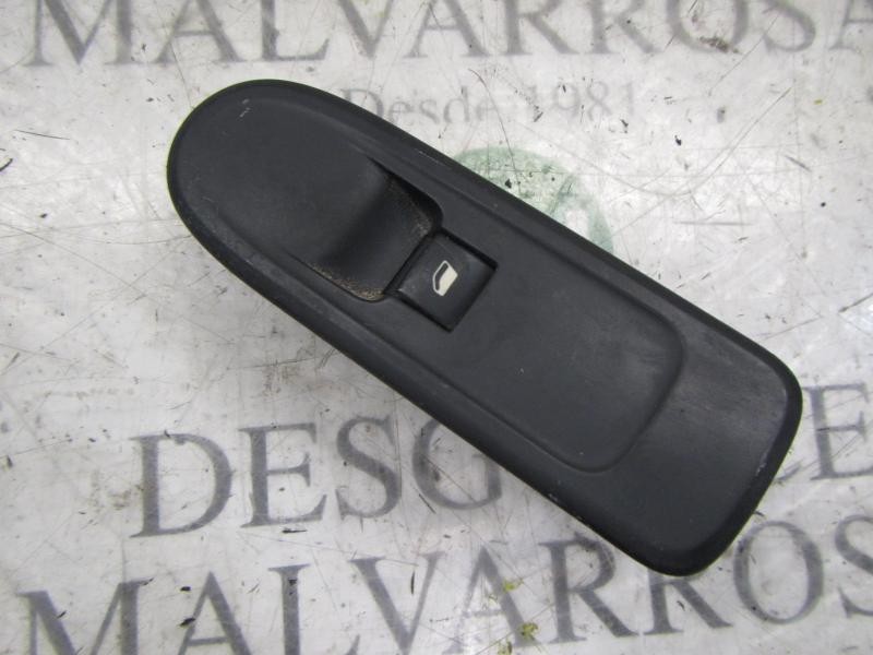 Recambio de mando elevalunas delantero derecho para peugeot 308 sw sport referencia OEM IAM   