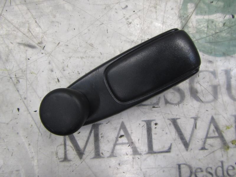 Recambio de maneta elevalunas trasera izquierda para peugeot 308 sw sport referencia OEM IAM   