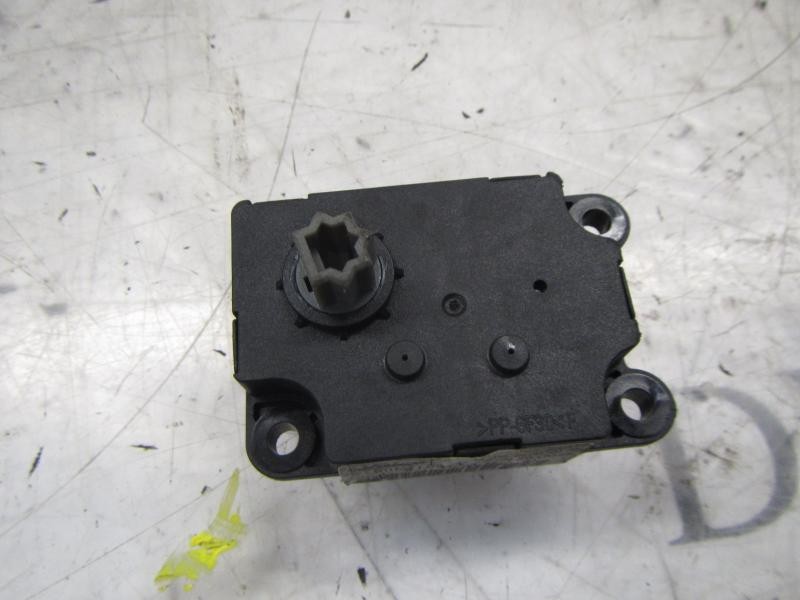 Recambio de motor apertura trampillas climatizador para peugeot 308 sw sport referencia OEM IAM   