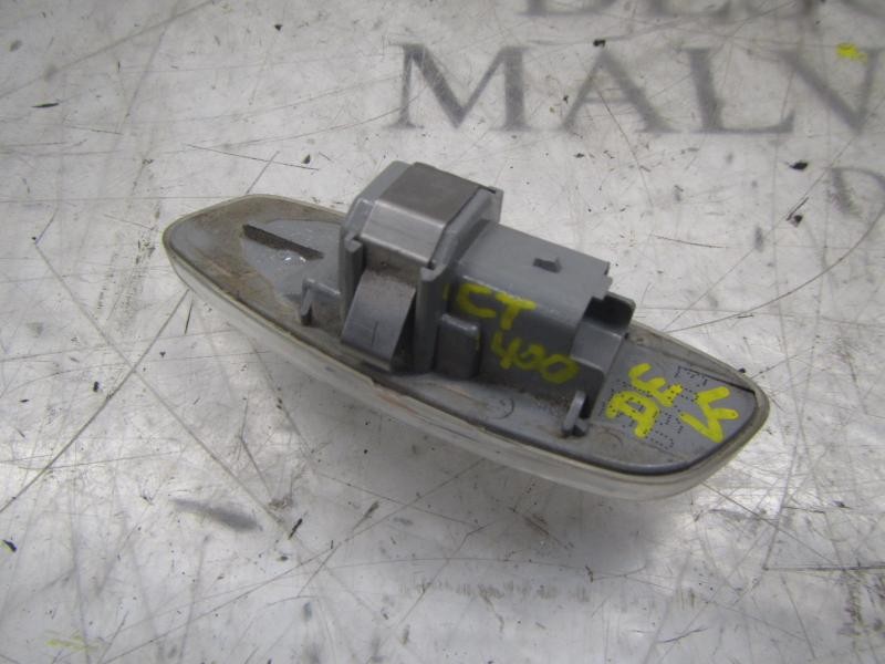 Recambio de piloto lateral derecho para peugeot 308 sw sport referencia OEM IAM   