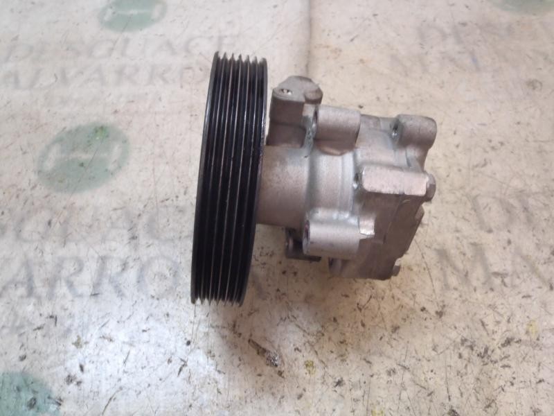 Recambio de bomba direccion para ford fiesta (cbk) ambiente referencia OEM IAM   