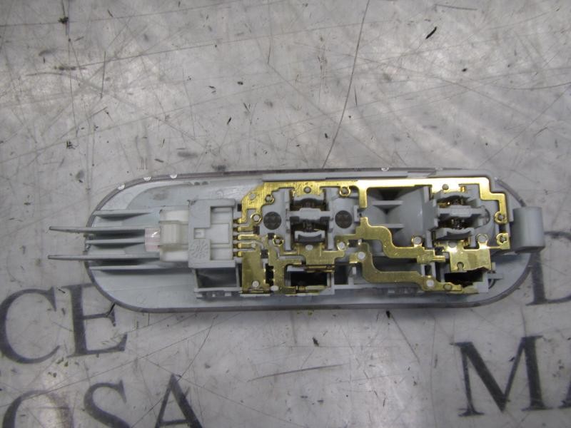 Recambio de piloto interior para renault clio grandtour 1.5 dci diesel cat referencia OEM IAM 8200073231  