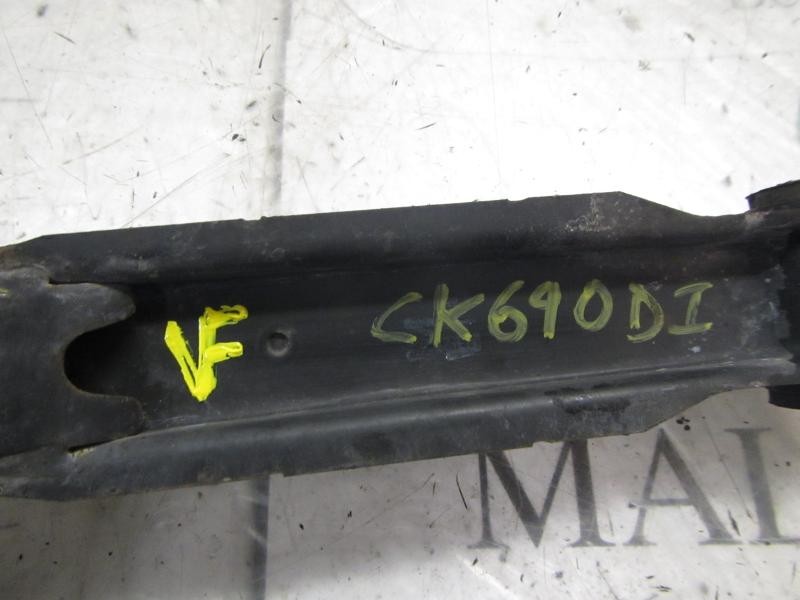 Recambio de brazo suspension inferior delantero izquierdo para chevrolet matiz 1.0 cat referencia OEM IAM   