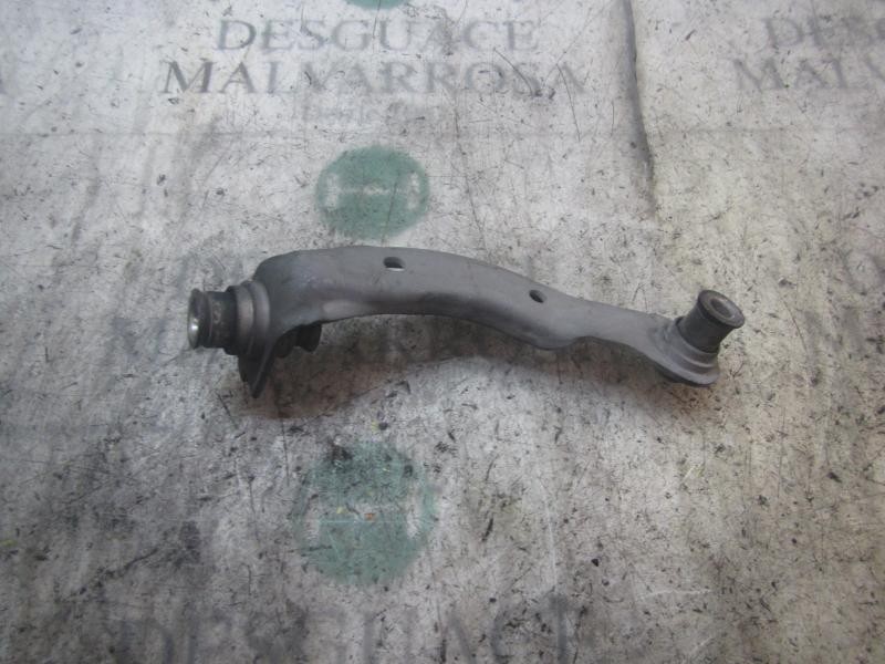 Recambio de brazo suspension superior delantero derecho para renault clio iii exception 2 referencia OEM IAM 8200127321  
