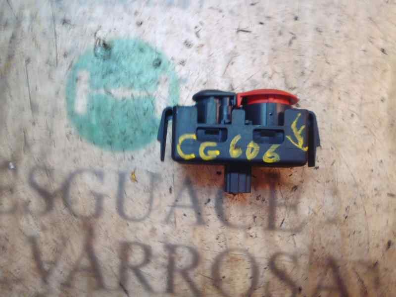 Recambio de warning para renault clio iii exception 2 referencia OEM IAM 252103766R 8200523290 