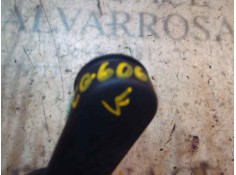 Recambio de maneta elevalunas trasera derecha para renault clio iii exception 2 referencia OEM IAM 8200030794   2