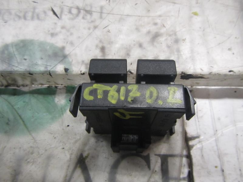 Recambio de mando elevalunas delantero izquierdo para audi a3 (8l) 1.9 tdi ambiente referencia OEM IAM   