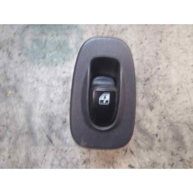 Recambio de mando elevalunas trasero izquierdo para hyundai accent (lc) gl 4p referencia OEM IAM   