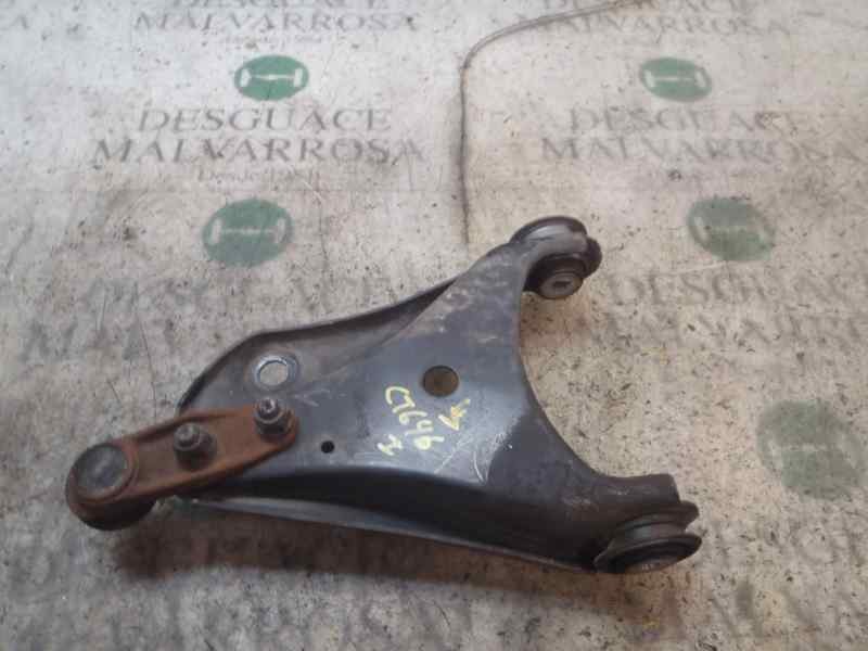 Recambio de brazo suspension inferior delantero izquierdo para renault twingo 1.2 16v referencia OEM IAM 8200942392  